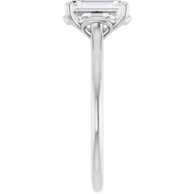 Emerald White Gold Four Claw Solitaire Moissanite Engagement Ring