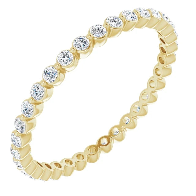 Round Brilliant Moissanite Eternity Band