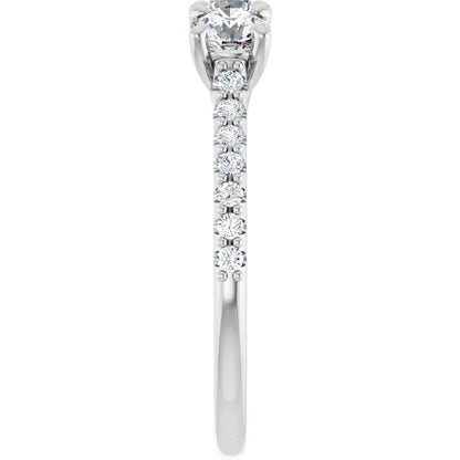Round Brilliant Tri -Stone Style Engagement Ring
