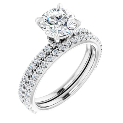 Round Brilliant Claw Set Style Engagement Ring
